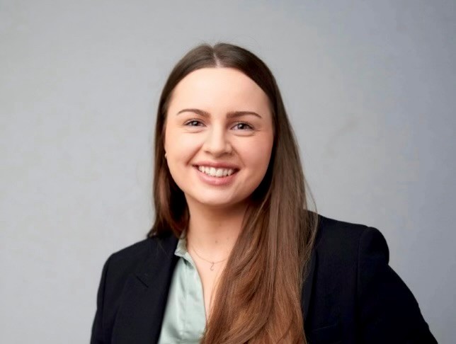 Elizabeth Dravnieks