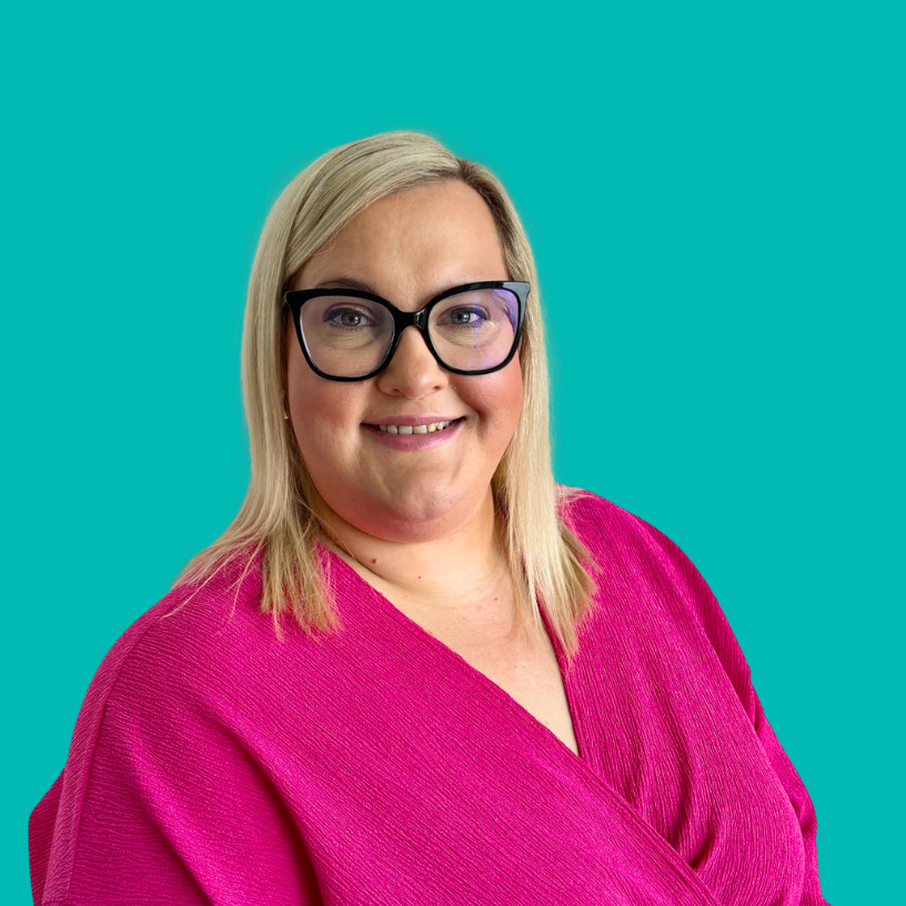 Holly Thomas